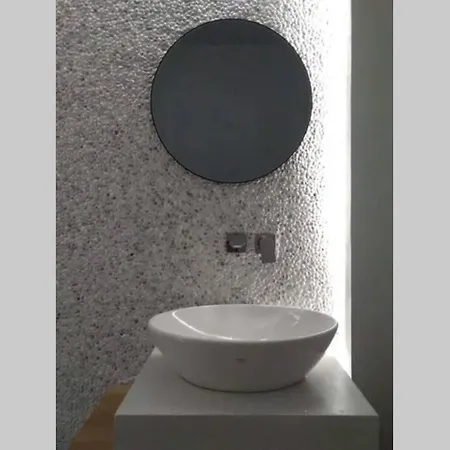 Vivere Inblue * Pera Gyalos